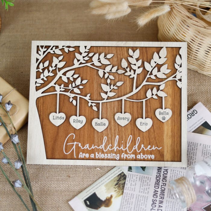 High-quality wooden family tree with 3D engraved grandchildren's names on the wall - Image 4