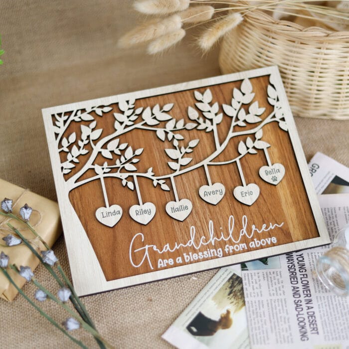 High-quality wooden family tree with 3D engraved grandchildren's names on the wall - Image 5