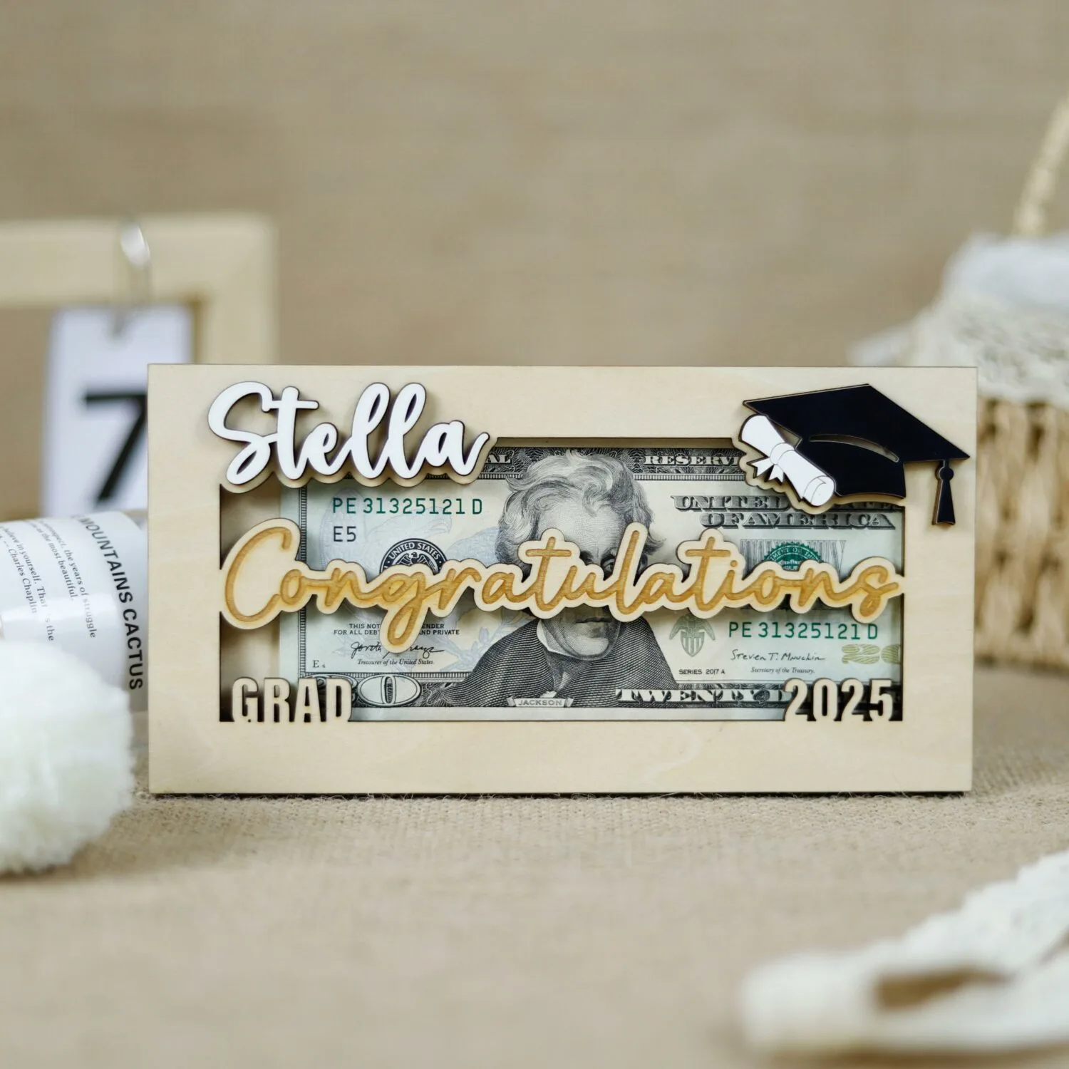 Personalized 2025 Graduation Money Holder - Custom Cash Gift Keepsake for Graduates