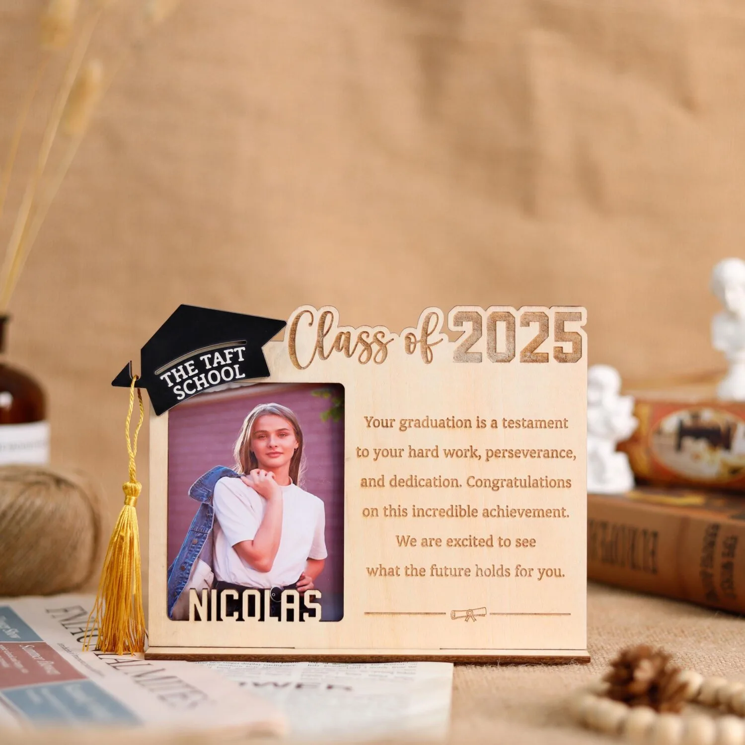 Personalized 2025 Graduation Picture Frame - Custom Wooden Keepsake for Grads