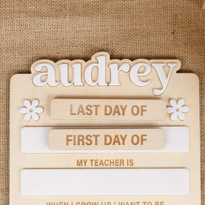 Personalized Daisy Back to School Board | Custom Floral Back to School Sign – Daisy Design for Kids - Image 7