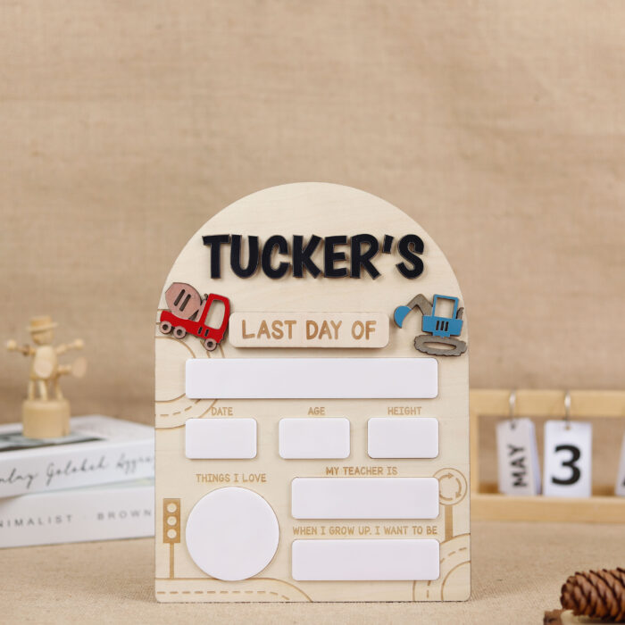 Personalized Arched Back to School Sign | Custom Arch First Day of School Sign for Kids’ Photos