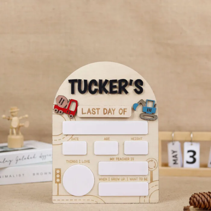 Personalized Arched Back to School Sign | Custom Arch First Day of School Sign for Kids’ Photos
