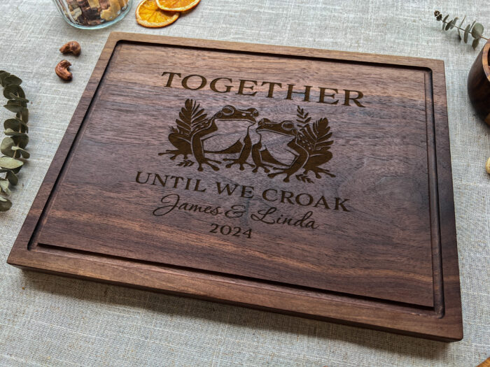 Personalized Frog Cutting Board | Custom Frog Couple Cutting Board | Frog-Themed Cutting Board - Image 7