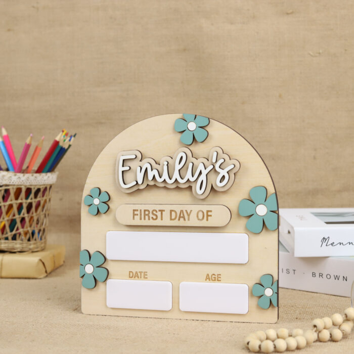 Daisy Back to School Personalized Board - Custom School Photo Prop | Personalized Floral School Sign for Kids | Reusable Daisy-Themed First Day School Board - Image 5