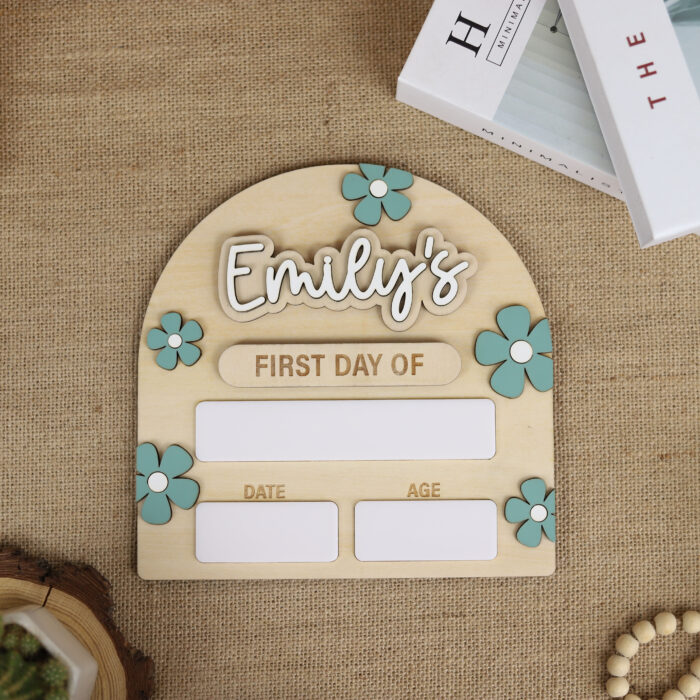 Daisy Back to School Personalized Board - Custom School Photo Prop | Personalized Floral School Sign for Kids | Reusable Daisy-Themed First Day School Board - Image 7