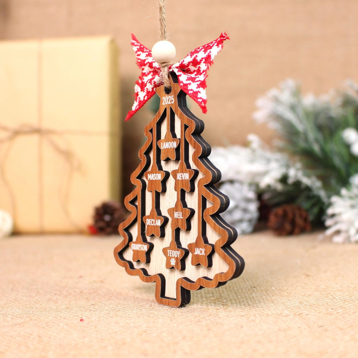 Personalized Christmas Tree Ornament – Custom Group Names Keepsake | Personalized Ornament | Woodhug - Image 7